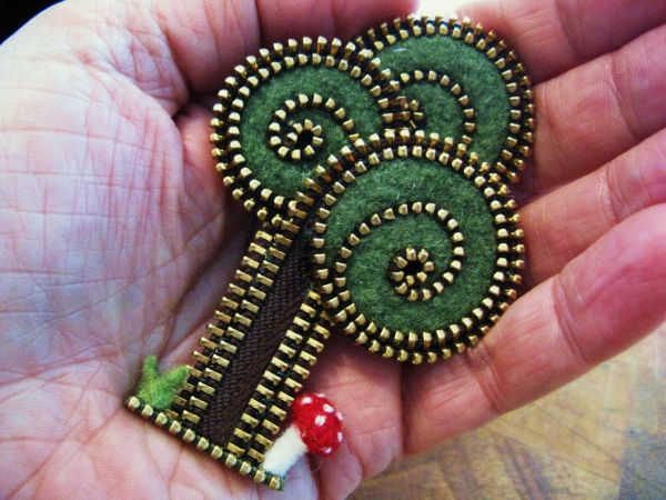 wool,buttons,Felt,bracelets,swirls,emerald