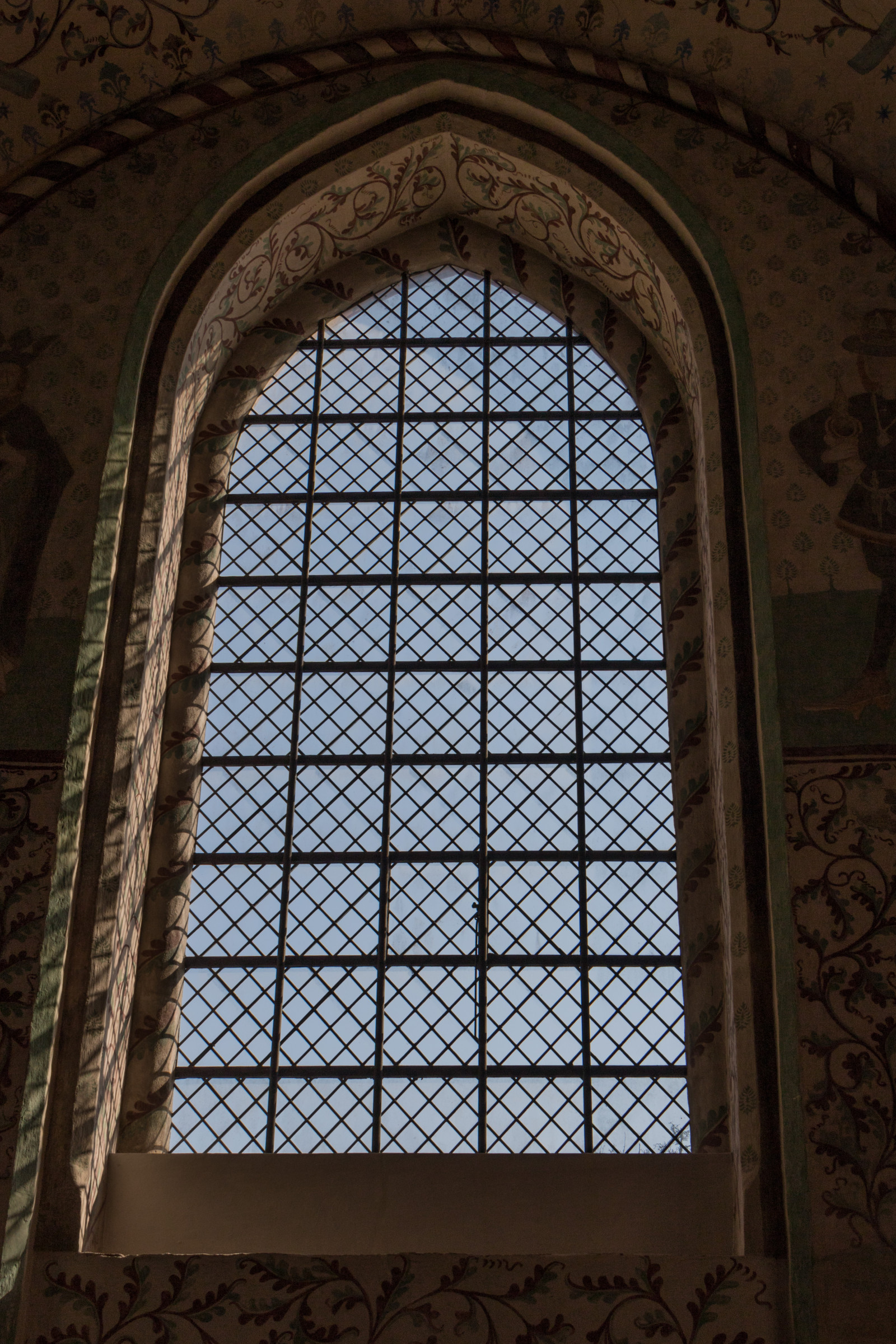 okno, architektura, symetrie, sklenka, oblouk, kostel, Dánsko, katedrála, Roskilde, osvětlení, Danmark, materiál, exif modelu canoneos760d, geocountry, Kamera aby kánon, geocity, Model fotoaparátu canoneos760d, geostate, geolocation, EXIF čočka efs18200mmf3556is, exif aby kánon, EXIF isospeed 100, exif focallength 28mm, EXIF otvor 10, Domkyrka, kirke, domkirke, roskildedomkirke, roskildedomkyrka, kongegrave, king stomb, kungagravar, fasáda, denní osvětlení