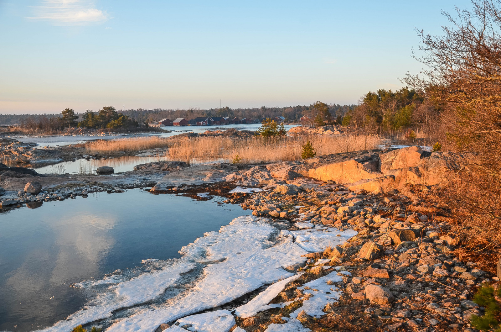 krajina, západ slunce, moře, jezero, voda, Skála, Příroda, pobřeží, odraz, zima, ráno, pobřeží, řeka, ostrov, divočina, Isla, nordický, Švédsko, Sverige, podzim, sezóna, waterscape, naturaleza, paisaje, mar, přímořská krajina, atardecer, primavera, agua, natur, stersj n, gr s, kust, costy, nádrž, baltský, geologie, letecké snímkování, tělo z vody, suecia, Uppland, b ltico, ricardofeinstein