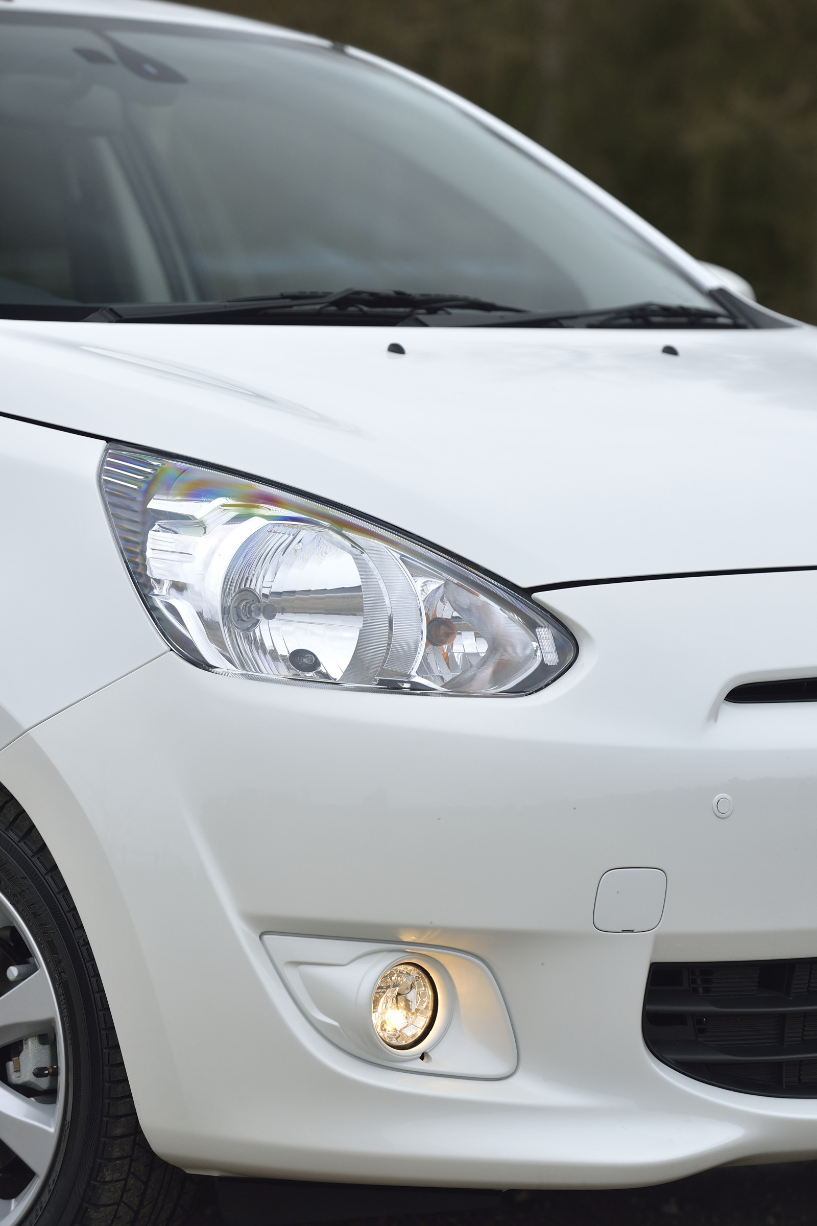 auto, vozidlo, mitsubishi, hyundai, limuzína, netcarshow, netcar, obrázky vozidel, photo auto, 2014, kolo, verze Mirage UK, pozemní vozidla, automobilového designu, automobilový exteriér, automobil make, rodinný vůz, nárazník, subcompact auto, střední velikost auta, supermini