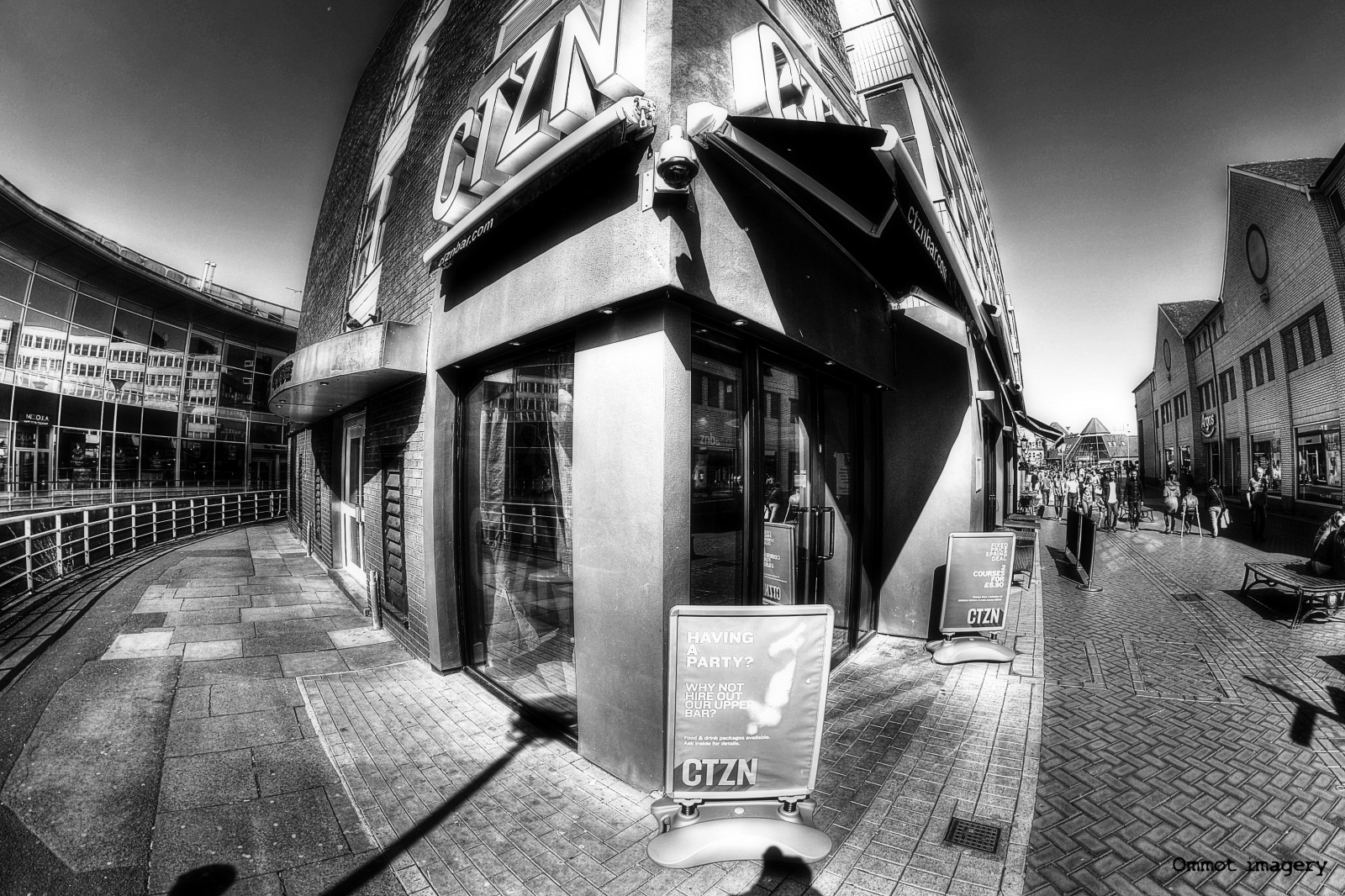 gade, sort og hvid, bygning, bar, Mono, Nikon, vidvinkel, streetscene, fiskeøje, Essex, Chelmsford, springfieldroad, nattested, ctzn, samyang8mmfisheyelens, D3100, ommotimagery, ctznbar