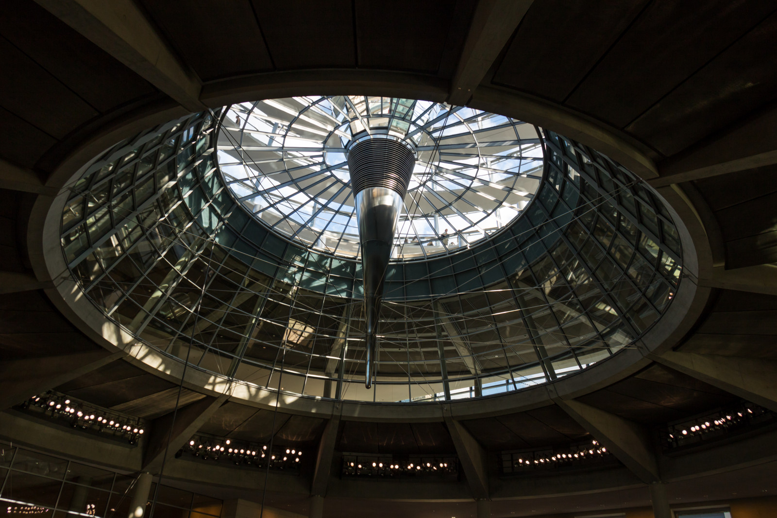 architektura, symetrie, Německo, Berlín, kupole, struktura, světlo, osvětlení, Německo, Bundestag, Sněmovna reprezentantů, reichstagdome, thenationalparliamentofthefederalrepublicofgermany, deutschland, strop, Kupol, glassdome, riksdagen, reichstagbuilding, denní osvětlení