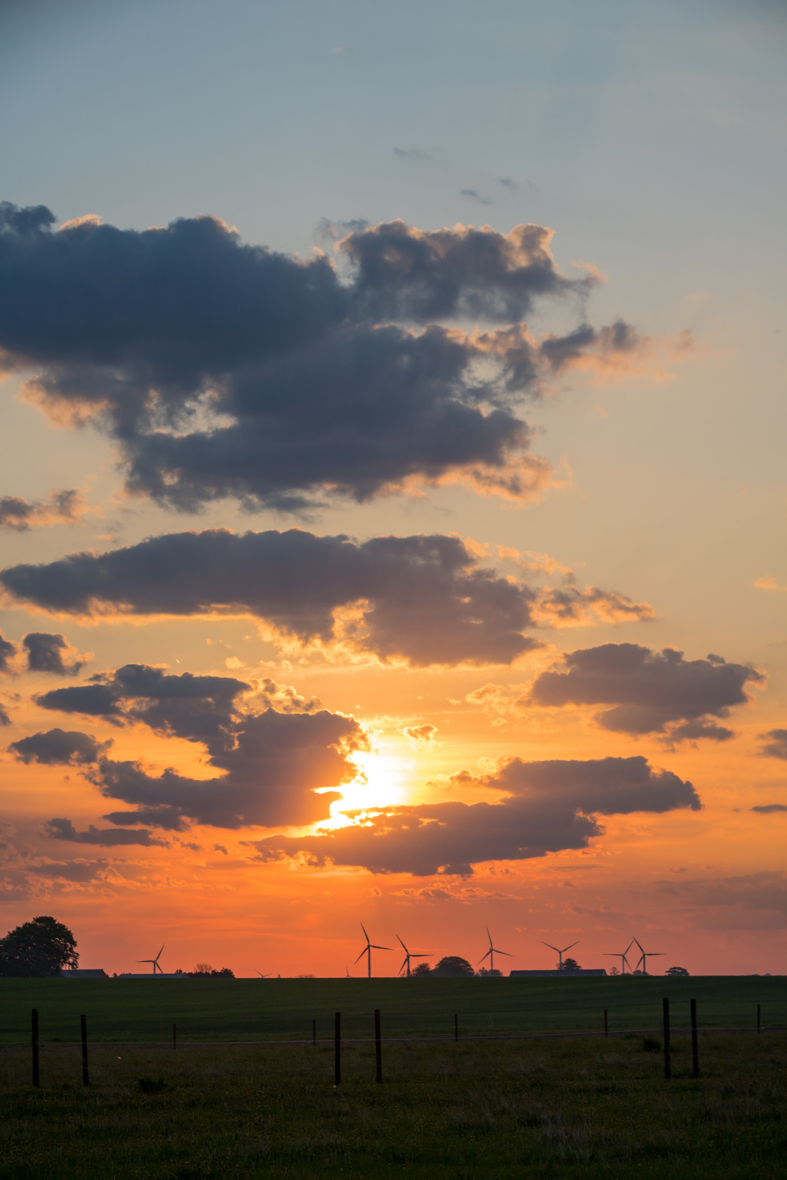 Sonnenlicht, Landschaft, Sonnenuntergang, Himmel, Feld, Sonnenaufgang, Abend, Morgen, Sonne, Horizont, Atmosphäre, Dämmerung, Wolke, Dämmerung, Himmel, Landschaft, Landschaftlich, Solution, S dersl tt, Landkap, Norra von, Gryning, Ebene, Prärie, Nachglühen, Roter himmel am morgen, Meteorologisches Phänomen