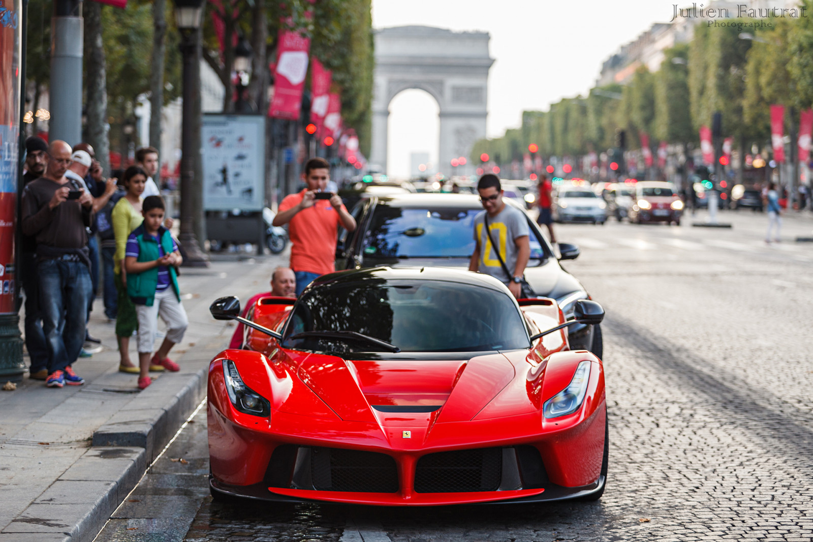 auto, rød, sommer, Paris, bil, sport, Rouge, automobil, Dubai, ultimative, drøm, champs, bue, automotive, Ferrari, voiture, arab, coche, saudi, arabien, Sa, Kuwait, hybrid, qt, rosso, arcdetriomphe, superbil, Champs Elysees, reve, p1, ete, ce, Qatar, Corsa, q8, KSA, 918, Triomph, kvt, Koweit, althani, Arabie, 666666, Hypercar, worldcars, saoudite, 900hp, LaFerrari