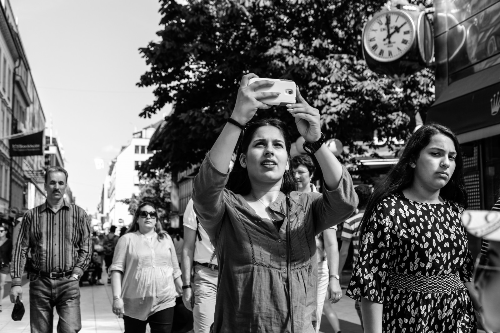 ulice, bílý, Černá, Stockholm, mobilkamera, Drottninggatan, svartvitt, gatufoto, Mobilephotographer