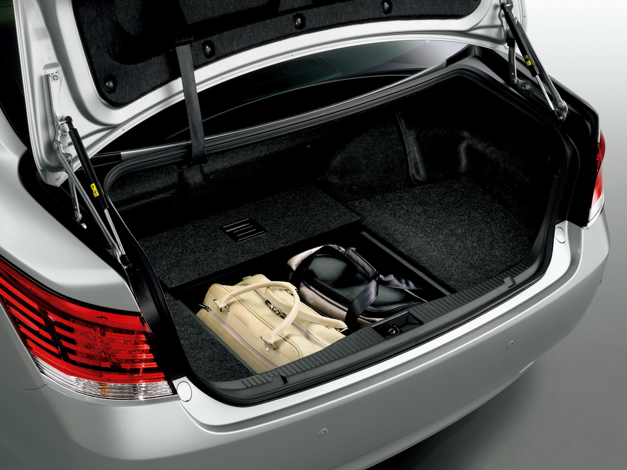 auto, BMW, vozidlo, Toyota, sportovní auto, volant, limuzína, netcarshow, netcar, obrázky vozidel, photo auto, 2014, kolo, Crown S210 Majesta, pozemní vozidla, automobilového designu, automobilový exteriér, automobil make, luxusní vůz, rodinný vůz, nárazník, výkonné auto, sportovní sedan, městské auto, sportovní užitkové vozidlo