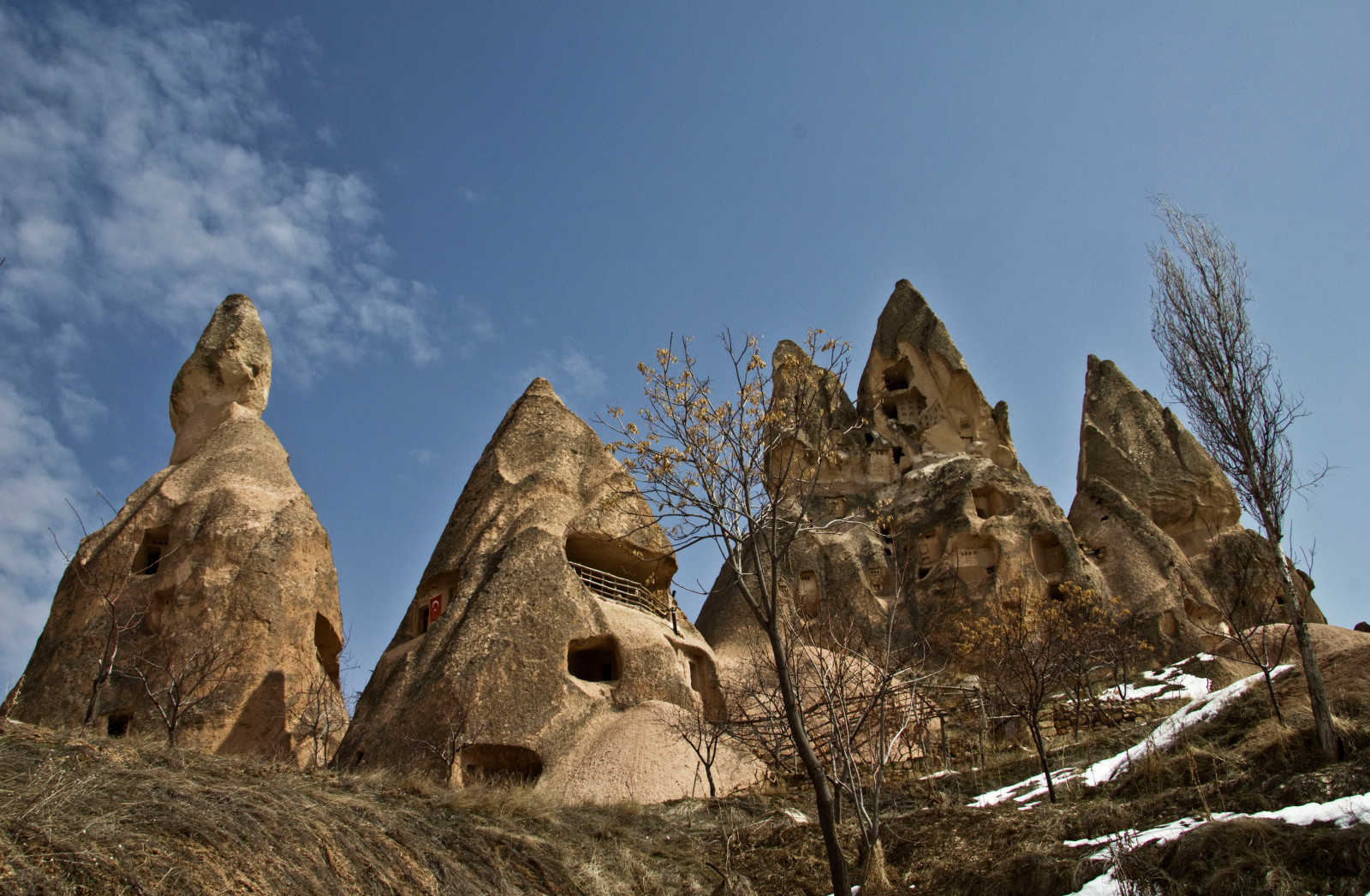 peisaj, oraș, stâncă, cer, pietre, iarnă, parc național, Formare, Cappadocia, Teren, copac, zi, Munte, cielo, clar, mat56, peisaje, paesaggi, roccia, pwwinter, geologie, atractie turistica, istoria antica, forme de relief muntoase, site-ul istoric, badlands, Pietre, Turchia, Uchisar, afloriment, Cittadella, batholith
