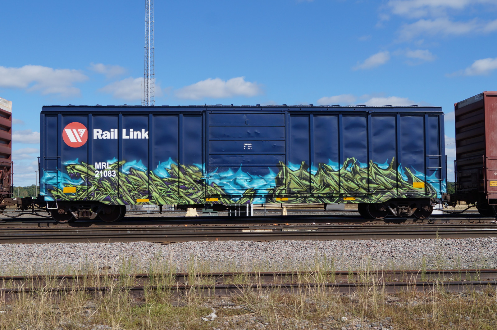 auto, nebe, vozidlo, silnice, vlak, lavice, grafiti, doprava, náklad, lokomotiva, minneapolis, vlaky, dráha, náklad, benching, válcování, Nákladní, FR8, pozemní vozidla, motorové vozidlo, veřejná doprava, železniční doprava, kolejová vozidla, železniční vůz, nákladní doprava, fr8s, nákladní auto, Minneosta