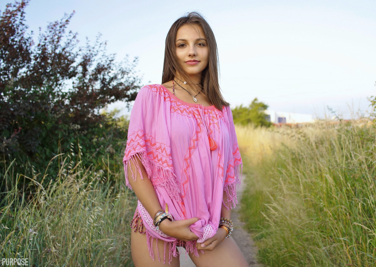 ženy, portrét, usmívající se, ženy venku, Účel