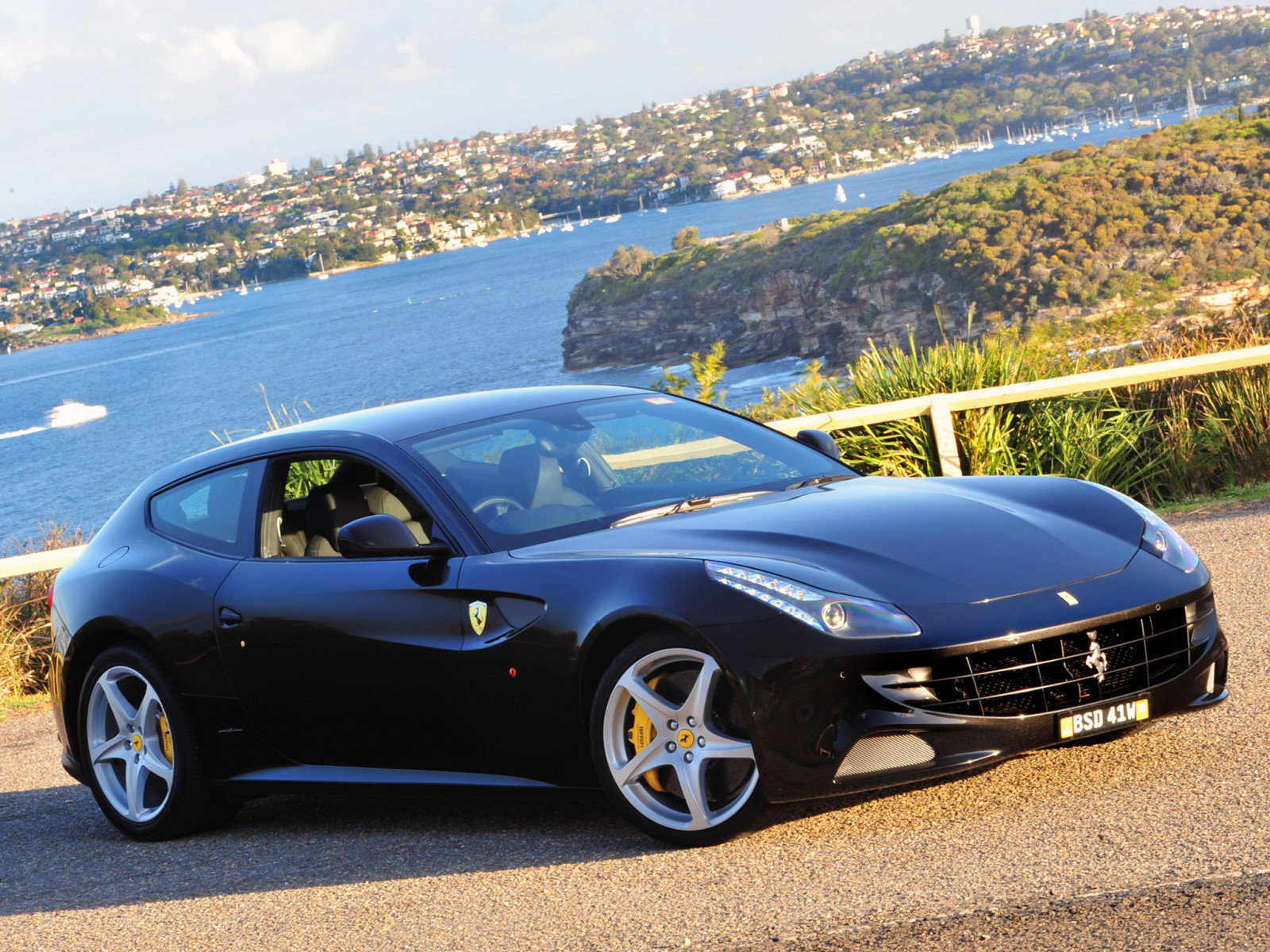 auto, vozidlo, sportovní auto, Ferrari, 2013, výkon auta, Ferrari California, netcarshow, netcar, obrázky vozidel, photo auto, FF Australian version, kolo, superauto, pozemní vozidla, automobilového designu, automobil make, luxusní vůz, rodinný vůz, ferrari spa, ferrari 612 scaglietti