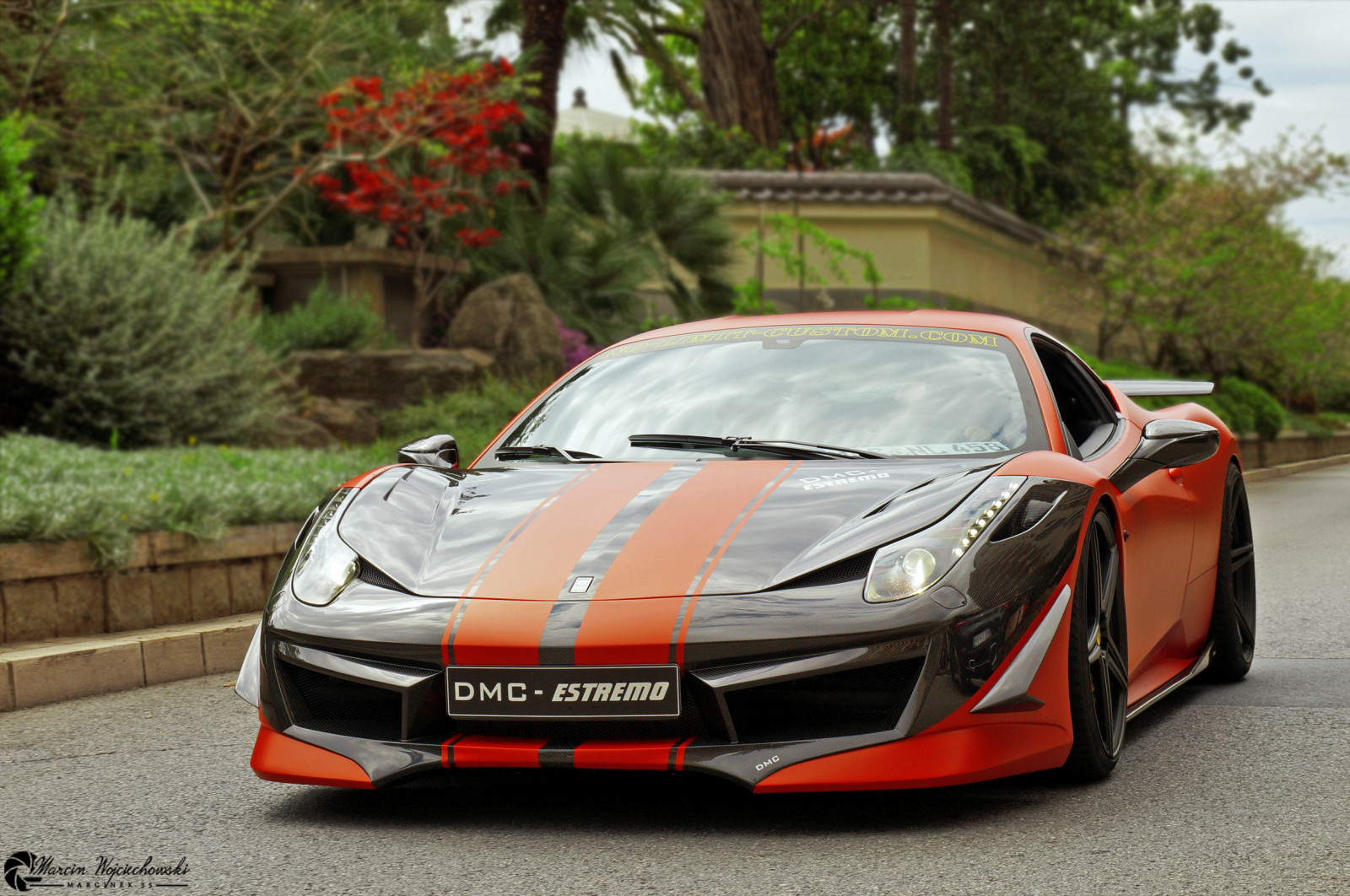 ulice, auto, Červené, vozidlo, silnice, Supercars, pobřeží, Sony, Francie, sportovní auto, Ferrari, ladění, Monaco, Veřejnost, kupé, výkon auta, DMC, modifikovaný, Ferrari 458, horní, italština, exotický, duben, 55, 2014, Italia, kolo, carlo, monte, 57, auto, chlívek, špinění, superauto, 458, ladička, exotické, uhlík, autogespot, marques, Grimaldi, dazur, Marcinek, gespot, monacosupercars, supercarsatmonaco, pozemní vozidla, automobilového designu, automobilový exteriér, závodní auto, luxusní vůz, motorové vozidlo, osobní luxusní automobil, městské auto, Monte Carlo, Estremo