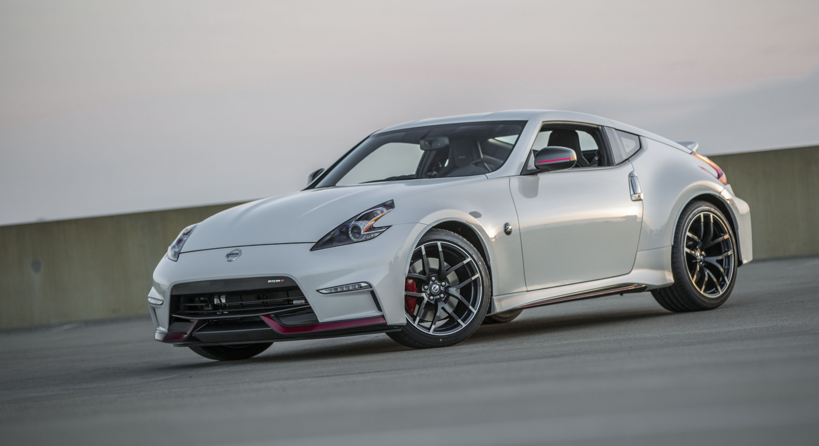 Auto, Fahrzeug, Nissan, Sportwagen, Nissan 370Z, Leistungsauto, Netcarshow, Netcar, Auto Bilder, Auto Foto, 2016, Rad, 370Z Nismo, Rand, Supercar, Landfahrzeug, Automobil-Design, Automotive außen, Automobil machen, Luxusfahrzeug, Stoßstange