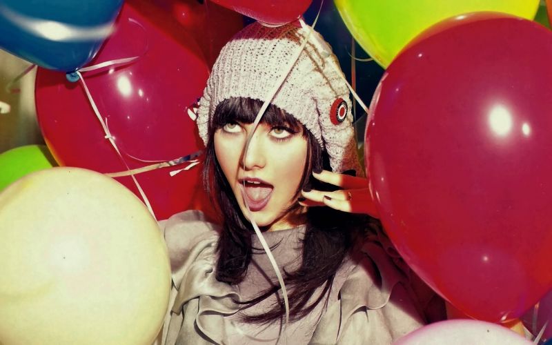 balón, Hračka, Ewa Farna, Červené, Karlie Kloss, událost