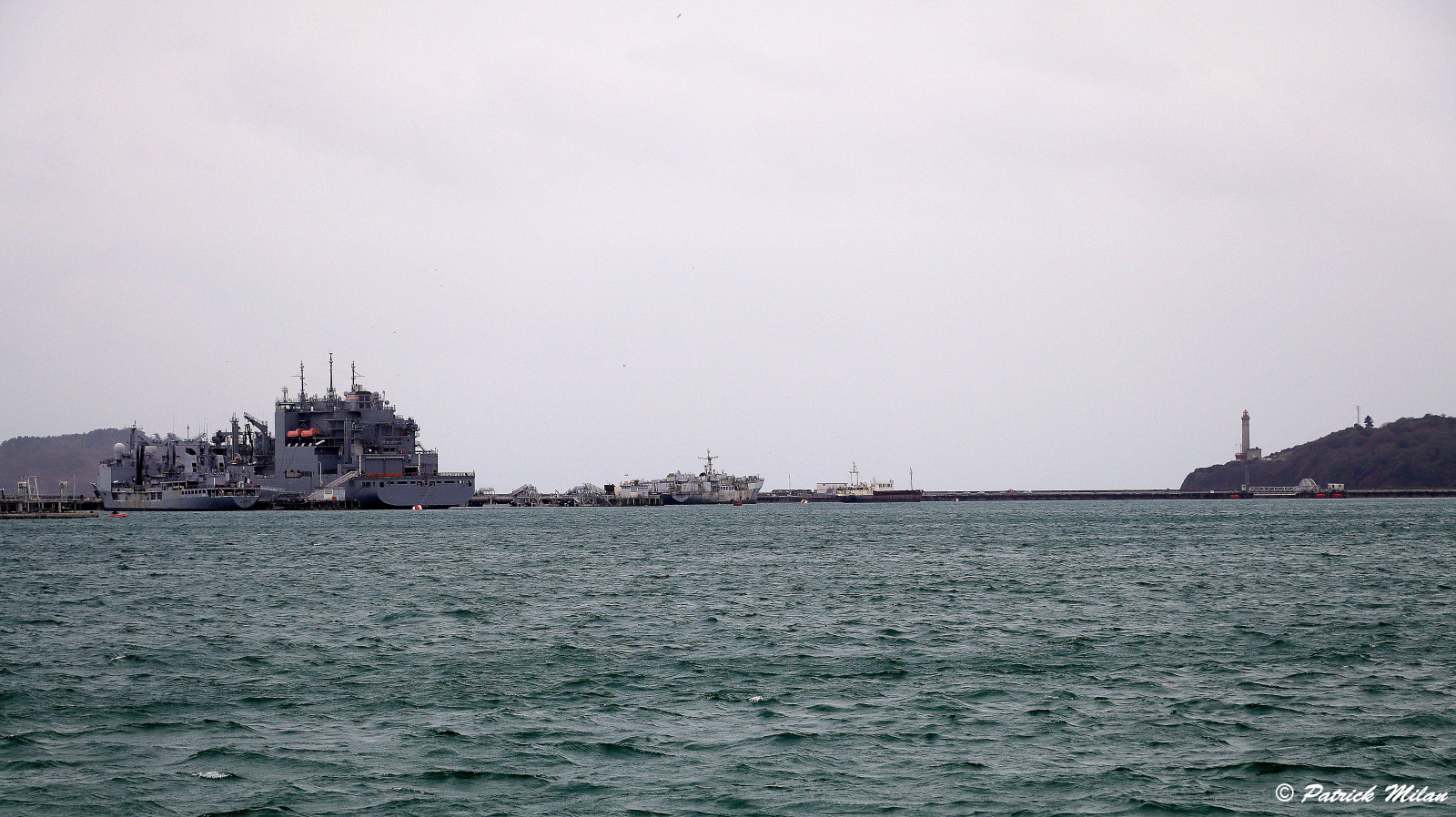 krajina, loď, loď, moře, nebe, válka, luk, pobřeží, řeka, Bitevní loď, rybolov, plachtění, trajekt, válečné loďstvo, mrak, saariysqualitypictures, oceán, přístav, přístav, plavidlo, kanál, nábřeží, quai, bóje, bateau, plachetnice, brest, Iroise, vodní, námořní loď, remorkér, trup, optimistický, peche, coastal and oceanic landforms