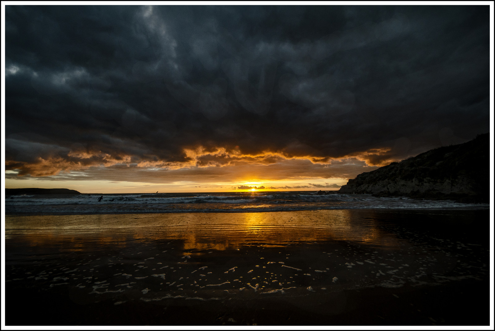 temný, západ slunce, moře, květiny, odraz, nebe, mraky, svítání, Anglie, večer, pobřeží, horizont, atmosféra, soumrak, mrak, je, svítání, plný, oceán, barvitý, přímořská krajina, zahrada, krajiny, nebe, tento, chalupy