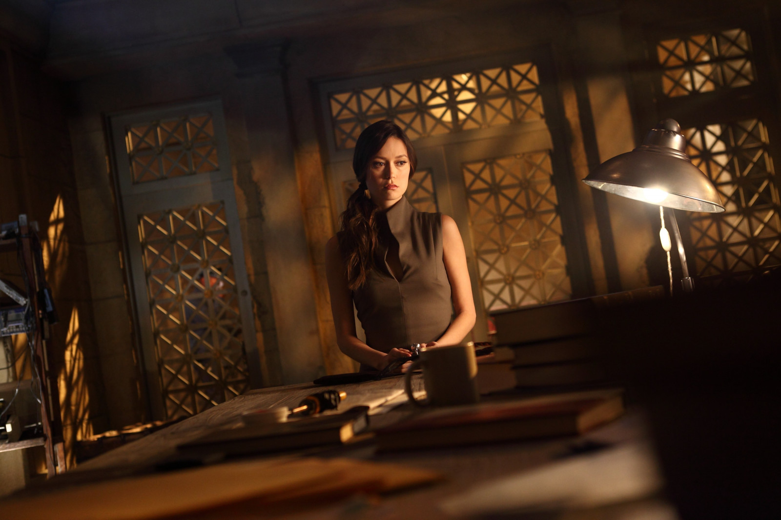 ženy, noc, bruneta, herečka, Summer Glau, fáze, tma, Snímek obrazovky