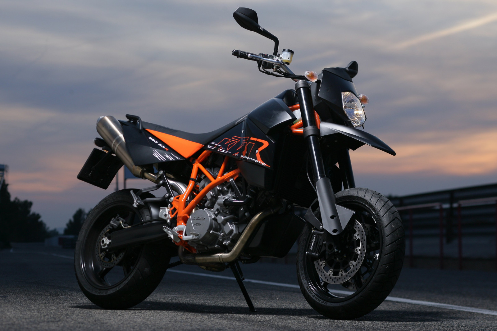 auto, motociclo, veicolo, Honda, da corsa, supermoto, ruota, motociclismo, cascatore, veicoli terrestri, marca di automobile, KTM 950 Supermoto R, ktm 950 sm