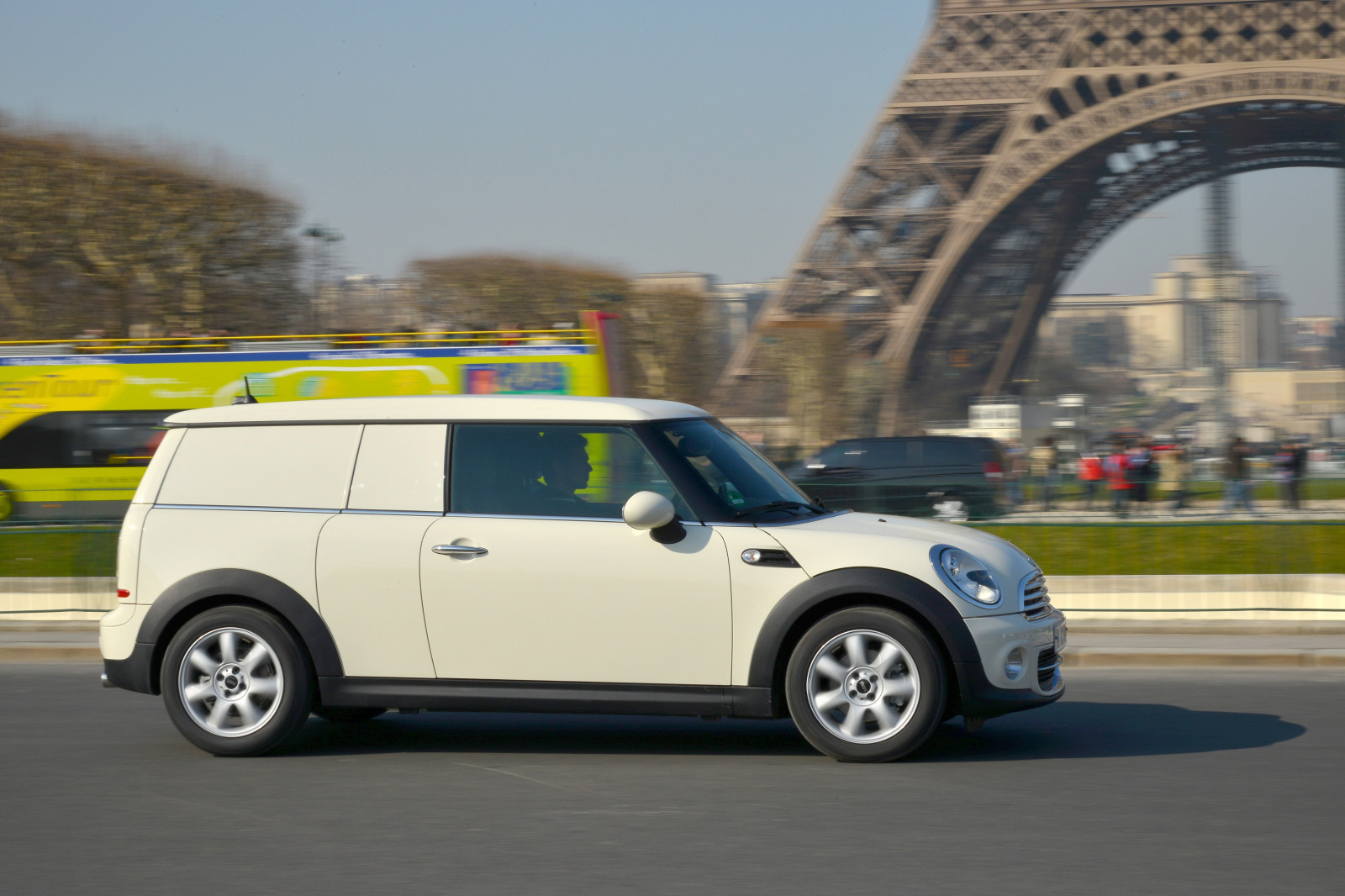 auto, vozidlo, 2015, Mini Cooper, mini, netcarshow, netcar, obrázky vozidel, photo auto, kolo, Clubvan Cooper, pozemní vozidla, automobilového designu, automobilový exteriér, automobil make, luxusní vůz, rodinný vůz, kompaktní vůz, motorové vozidlo, subcompact auto, Kompaktní sportovní užitkové vozidlo, mini e