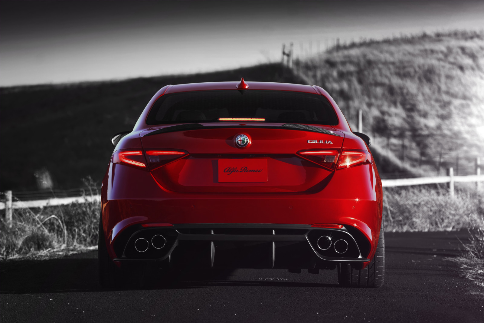 auto, BMW, ajoneuvo, urheiluauto, Alfa Romeo, suorituskyvyn auton, Sedan, netcarshow, netcar, auto kuvat, auton kuva, 2016, Giulia Quadrifoglio USA versio, pyörä, maakulkuneuvon, autojen suunnittelu, autojen ulkomitat, auto make, ylellisyyttä ajoneuvon, puskuri, henkilökohtainen luksusautojen, johtoon auton, urheilu sedan, Keskikoko auton