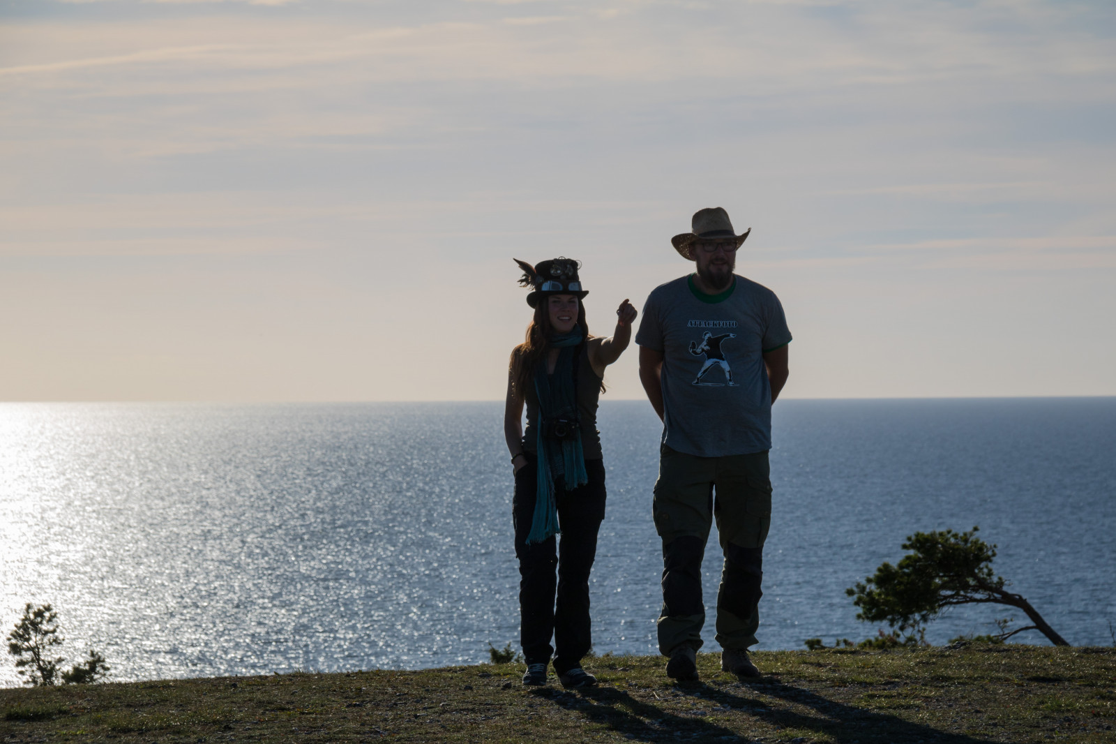 lidé, moře, záliv, čepice, silueta, pláž, pobřeží, horizont, chůze, vrcholek, Cheyenne, hora, oceán, siluett, m nniska, exif modelu canoneos760d, geocountry, Kamera aby kánon, geocity, Model fotoaparátu canoneos760d, geostate, geolocation, EXIF čočka efs18200mmf3556is, exif aby kánon, EXIF isospeed 100, exif focallength 110mm, EXIF otvor 11, Gotland, attackfoto, attackfoto8, h gklint, bj rn