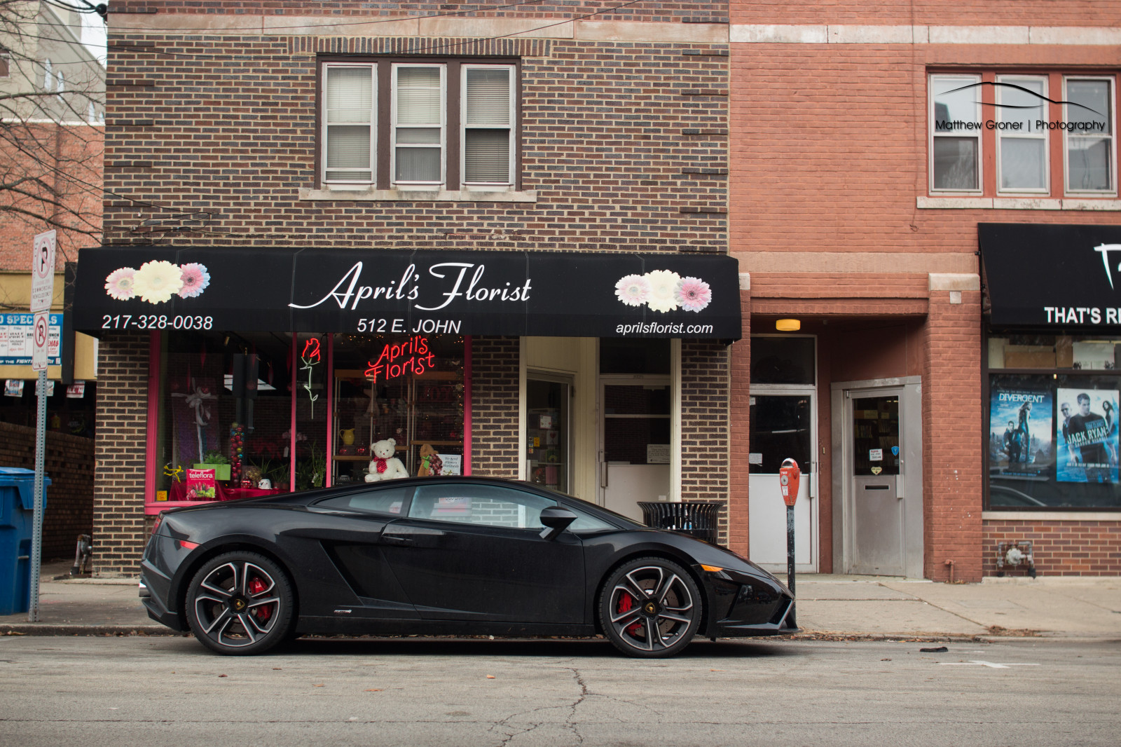 město, ulice, auto, budova, vozidlo, silnice, Dům, Lamborghini, Lamborghini Aventador, Lamborghini Gallardo, sportovní auto, Illinois, asfalt, výkon auta, parkoviště, univerzita, Gallardo, infrastruktura, kolo, já, okraj, superauto, edice, pozemní vozidla, automobilového designu, automobilový exteriér, luxusní vůz, motorové vozidlo, výkonné auto, sportovní užitkové vozidlo, u, finále, automotive wheel system