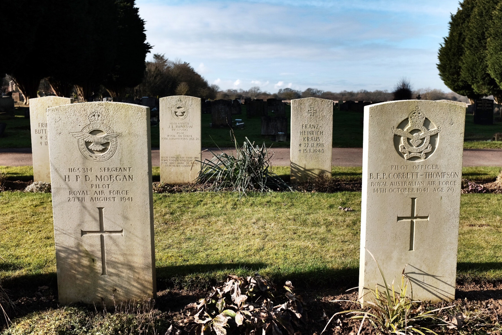 letecký souboj, letadlo, bojovník, pilot, válečný, náhrobky, hrob, letiště, letiště, Hawkinge, 2. světové války, ww1, válka, letci