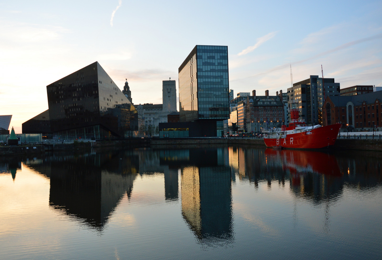 město, Spojené království, světlo, Anglie, nebe, voda, architektura, bar, přístav, Liverpool, doky, budovy, řeka, večer, loď, Spojené království, přístav, Lancashire, Mersey