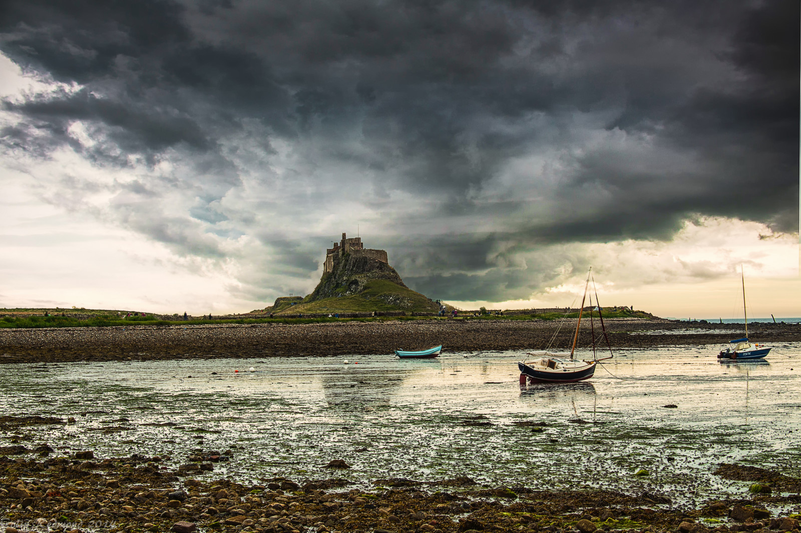 krajina, moře, voda, pobřeží, nebe, uklidnit, bouřka, večer, hrad, pobřeží, řeka, horizont, Northumberland, mrak, strom, oceán, cloudporn, jezero, meteorologický jev, holyisland, Lindisfarne