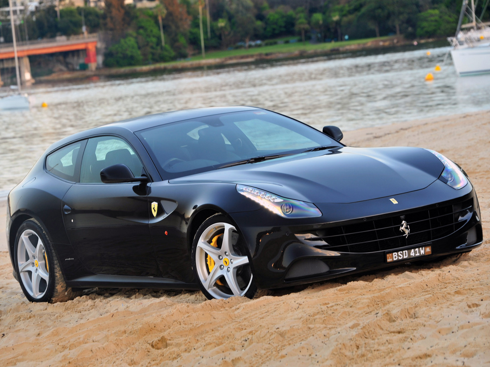 auto, vozidlo, sportovní auto, Ferrari, 2013, výkon auta, Ferrari California, netcarshow, netcar, obrázky vozidel, photo auto, FF Australian version, kolo, superauto, pozemní vozidla, automobilového designu, automobil make, luxusní vůz, rodinný vůz, ferrari spa, ferrari 612 scaglietti