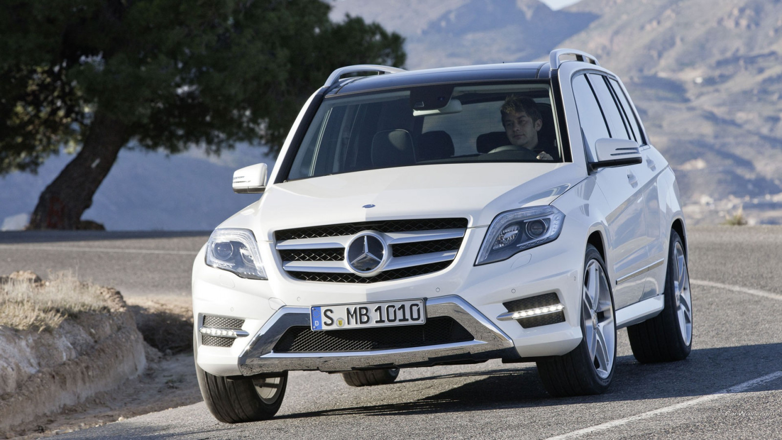 auto, veicolo, Mercedes Benz, auto bianche, Mercedes GLK, ruota, veicoli terrestri, esterno automobilistico, marca di automobile, veicolo di lusso, paraurti, auto compatta, crossover SUV, Sport Utility Vehicle, Mercedes-Benz Classe M, Mercedes Benz Classe GLK, Mercedes Benz Classe GL