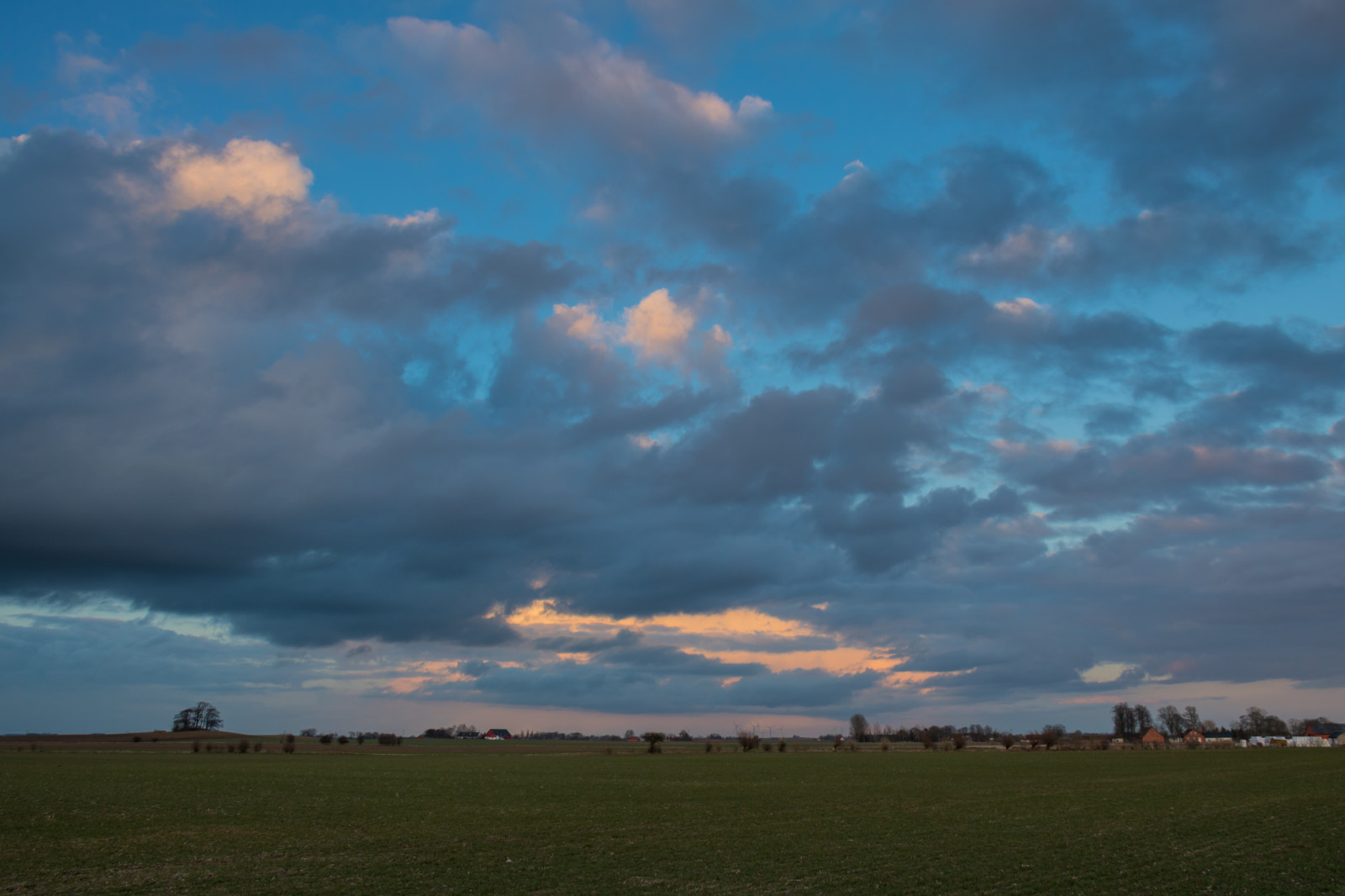 luce del sole, paesaggio, tramonto, natura, erba, cielo, campo, Alba, sera, mattina, orizzonte, crepuscolo, nube, alba, prateria, himmel, solnedg ng, sk ne, campagna, moln, landsbygd, s dersl TT, Landskap, prato, pianura, prateria, area rurale, fenomeno meteorologico, cumulo