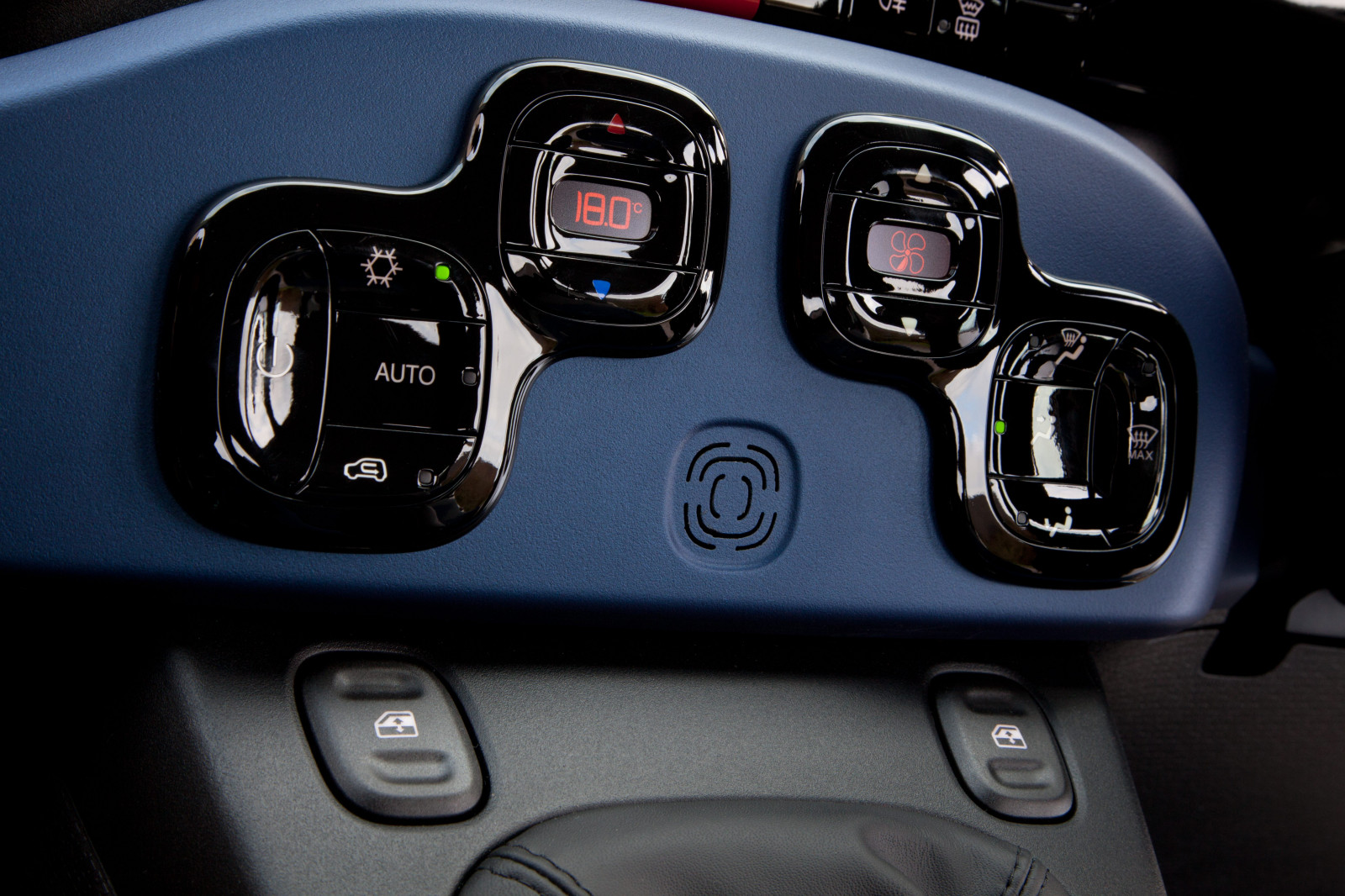 auto, vozidlo, volant, FIAT, netcarshow, Netcare, obrázky vozidiel, photo auto, 2014, verzia Panda UK, pozemné vozidlá, automobilový exteriér, automobil make, luxusný automobil, rodinný automobil, kompaktný automobil, výkonné auto, mestské auto, minivan