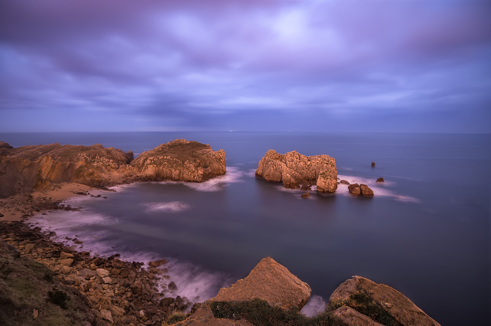 slunečnímu záření, krajina, západ slunce, moře, záliv, jezero, Skála, Příroda, pobřeží, odraz, nebe, svítání, večer, ráno, pobřeží, útes, horizont, pelerína, soumrak, Terén, mrak, hora, svítání, oceán, paisaje, espana, jezero, landform, geografický rys, tělo z vody