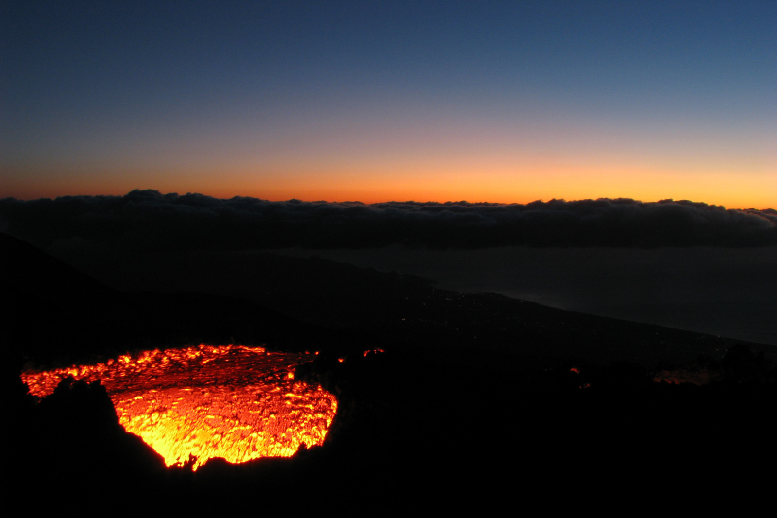 ตุลาคม, ธรรมชาติ, พระอาทิตย์ขึ้น, แนวนอน, รุ่งอรุณ, ภูเขาไฟ, ลาวา, ตุลาคม, เรืองแสง, ซิซิลี, 2008, Etna, การปะทุ, กองกำลัง, vulkan, longtimeexposure, sizilien, lavaflow, vulkane, gl hen, ausbruch, tna, lavastrom, balledelbove
