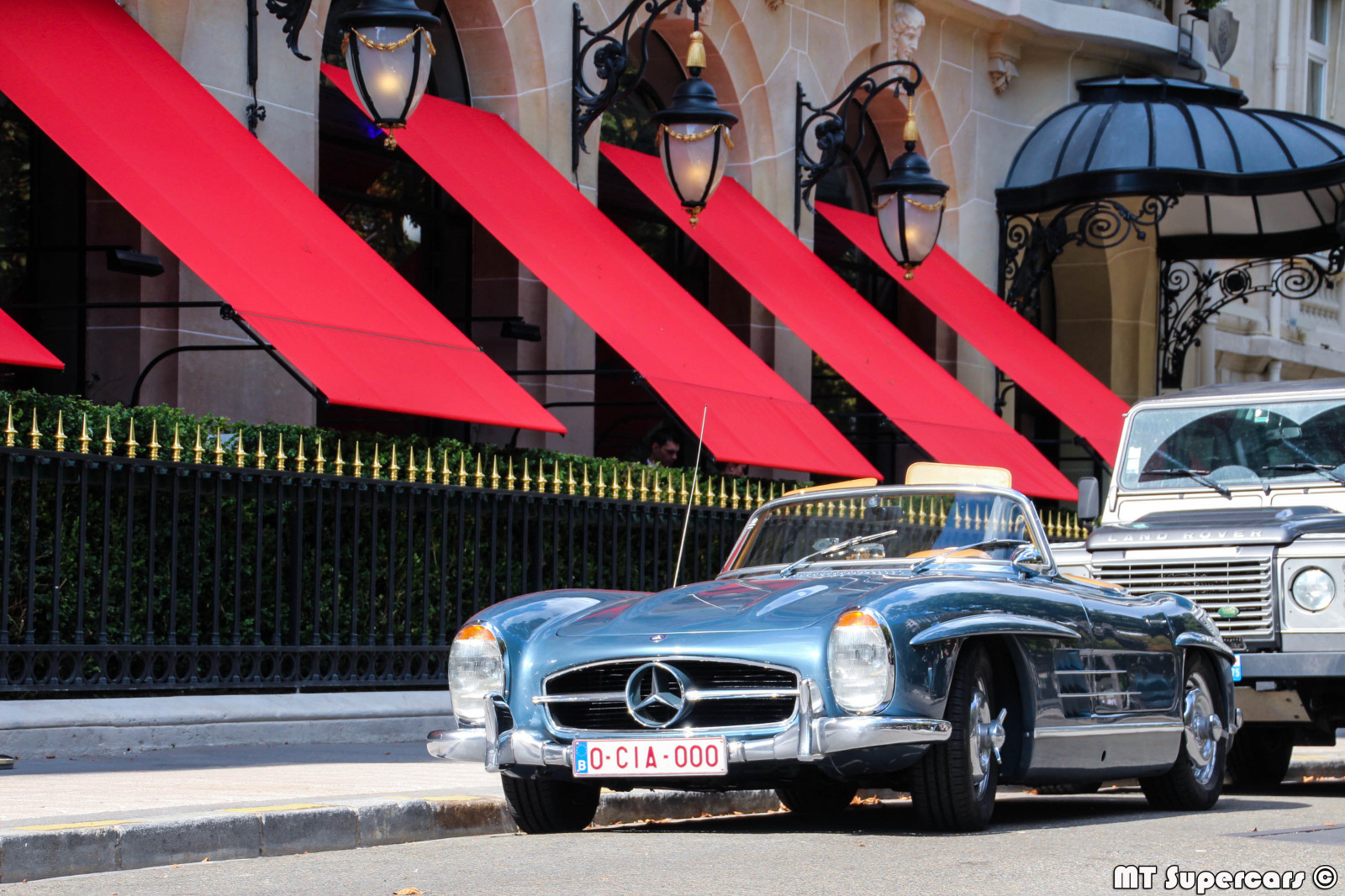 ulice, auto, vozidlo, Supercars, modrý, Mercedes Benz, Šedá, luxus, letní, Paříž, sportovní auto, Belgie, Roadster, veteránem, výkon auta, palác, vlastní auto, Mercedes Benz 300SL, 2014, benz, kolo, náměstí, mt, klasický, mercedes, šik, mercedesbenz, 300SL, luxe, automobilového designu, automobilový exteriér, motorové vozidlo, starožitný auto, osobní luxusní automobil, ath n e, mtsupercars