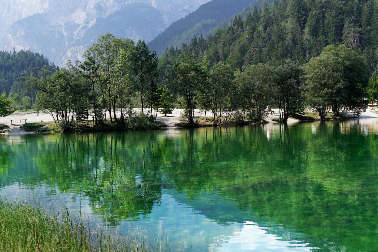 jezero, hory, Alpy, odraz, zelená, Příroda, montagne, odrazy, Plante, krajina, scenérie, eau, Sony, mléko, uklidnit, Slovinsko, pobřeží, Klid, klidný, slovenija, okouzlující, paysage, čistý, exterieur, Deau, Cours, pelouse, calme, Colline, Kozoroh, Jasna, panenská, Idilické, ruisseau, Kranjskagora, jezero