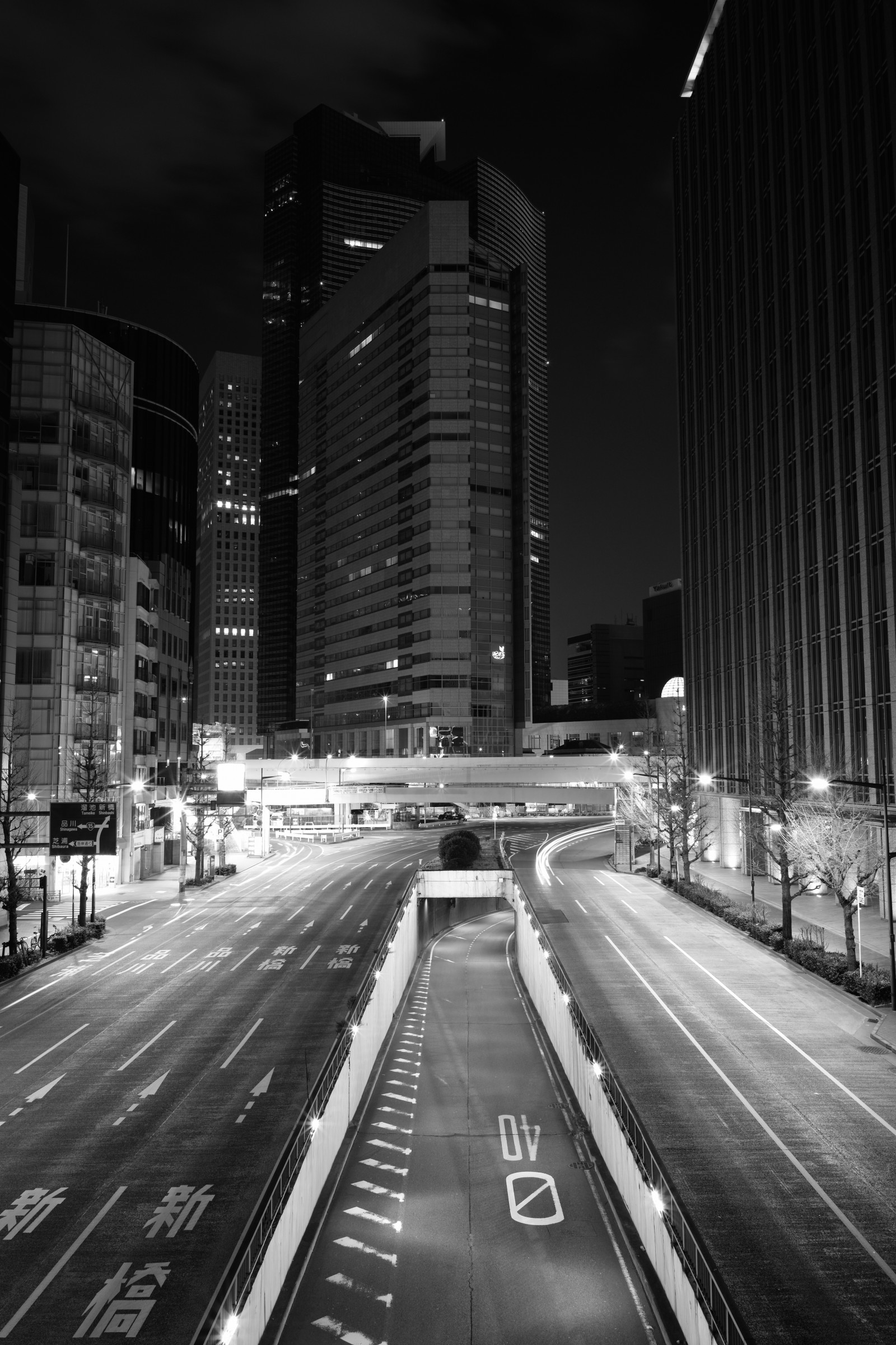 schwarz, einfarbig, Stadt, Straße, Stadtbild, Nacht-, Straße, Skyline, Wolkenkratzer, Autobahn, Leica, Metropole, Tokio, Infrastruktur, M, Innenstadt, Bw, Beleuchtung, gestalten, Linie, Dunkelheit, Ginza, Typ240, Elmarit, Elmarit12828, 44ko44or44oe44oq44o8coodia, Fahrbahn, Stadtgebiet, Schwarz und weiß, Monochrome fotografie, Film Noir, Metropolregion, menschliche Siedlung