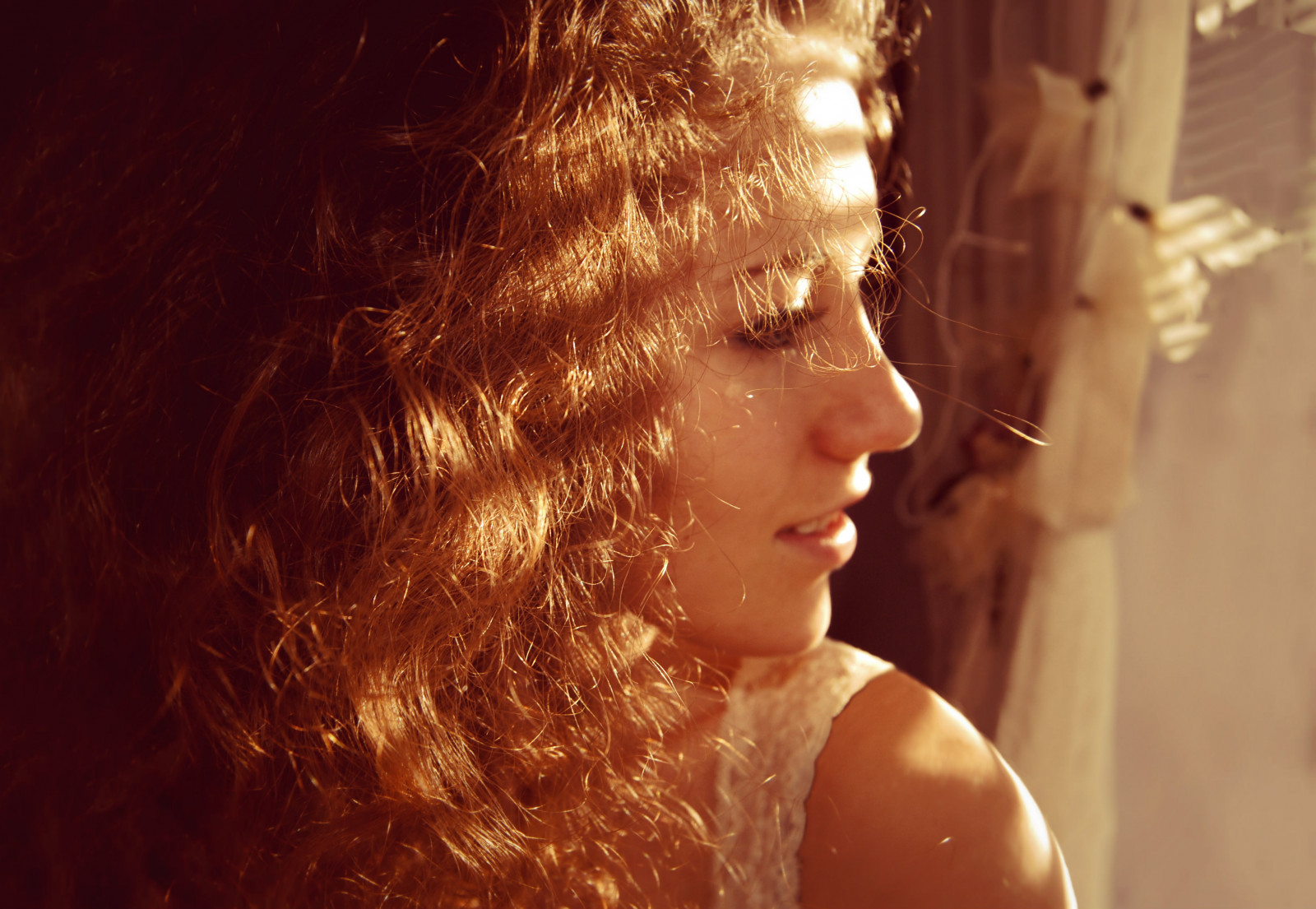 Wallpaper : face, sunlight, portrait, blonde, eyes, long hair, love