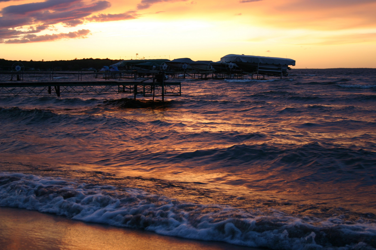 sollys, solnedgang, hav, kyst, sand, afspejling, himmel, strand, solopgang, aften, morgen, kyst, Sol, horisont, mole, skumring, Sky, daggry, ocean, bølge, efterglød, krop af vand, vind-bølge