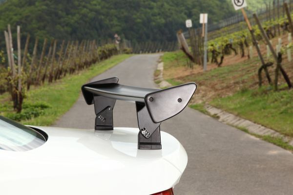 vehicle,2012,netcarshow,netcar,sunglasses,table