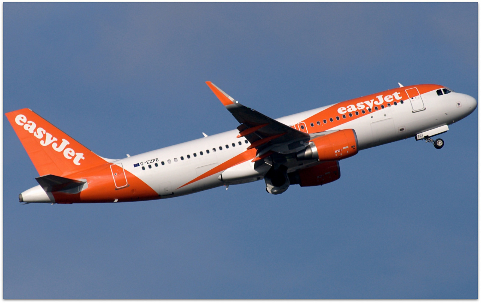 wallpaper-manchester-airport-egcc-gezpe-airplane-jet-aircraft