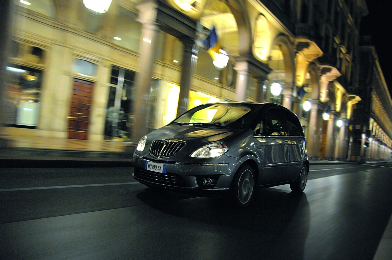 auto, BMW, vozidlo, Mercedes Benz, řidičský, netcarshow, netcar, obrázky vozidel, photo auto, 2011, kolo, Lancia, Musa, superauto, pozemní vozidla, automobilového designu, automobil make, luxusní vůz, sportovní užitkové vozidlo, auto show