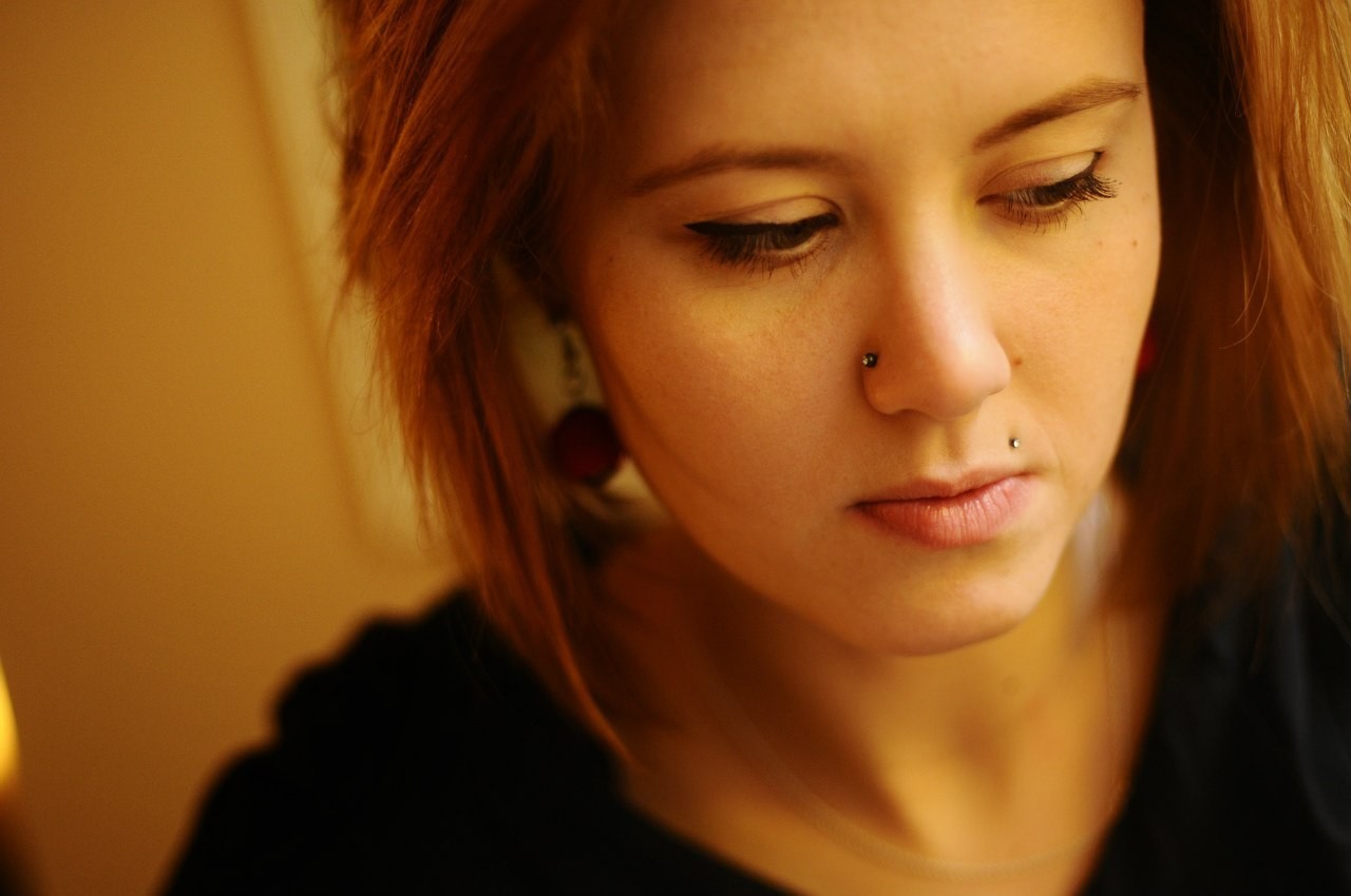 tvář, ženy, ryšavý, model, portrét, odvrátila, brýle, fotografování, hnědé oči, pronikavý, vlasy, pusa, nos, emoce, Osoba, kůže, hlava, barva, dítě, dívka, krása, usměj se, oko, žena, ret, blond, účes, portrétní fotografie, hnědé vlasy, mimika, Lidské tělo, orgán, zblízka