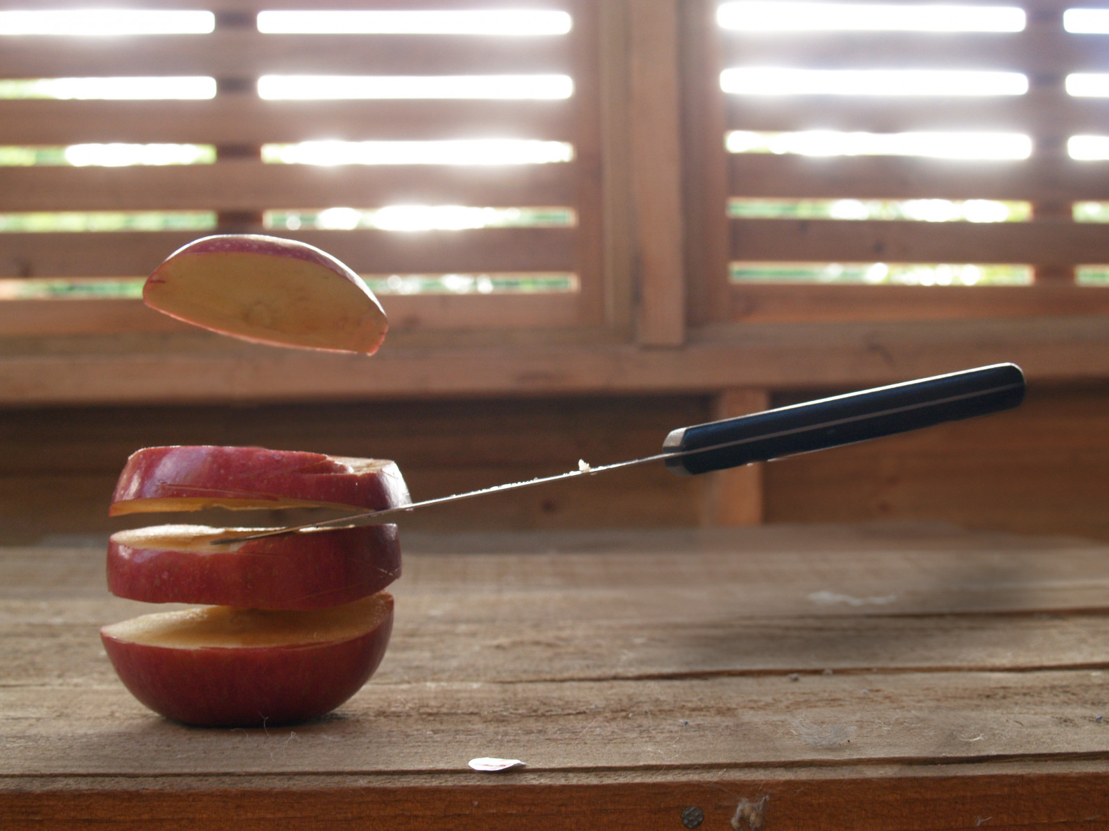 Wallpaper wood, apple, knife, cutting, levitating, levitate 3264x2448