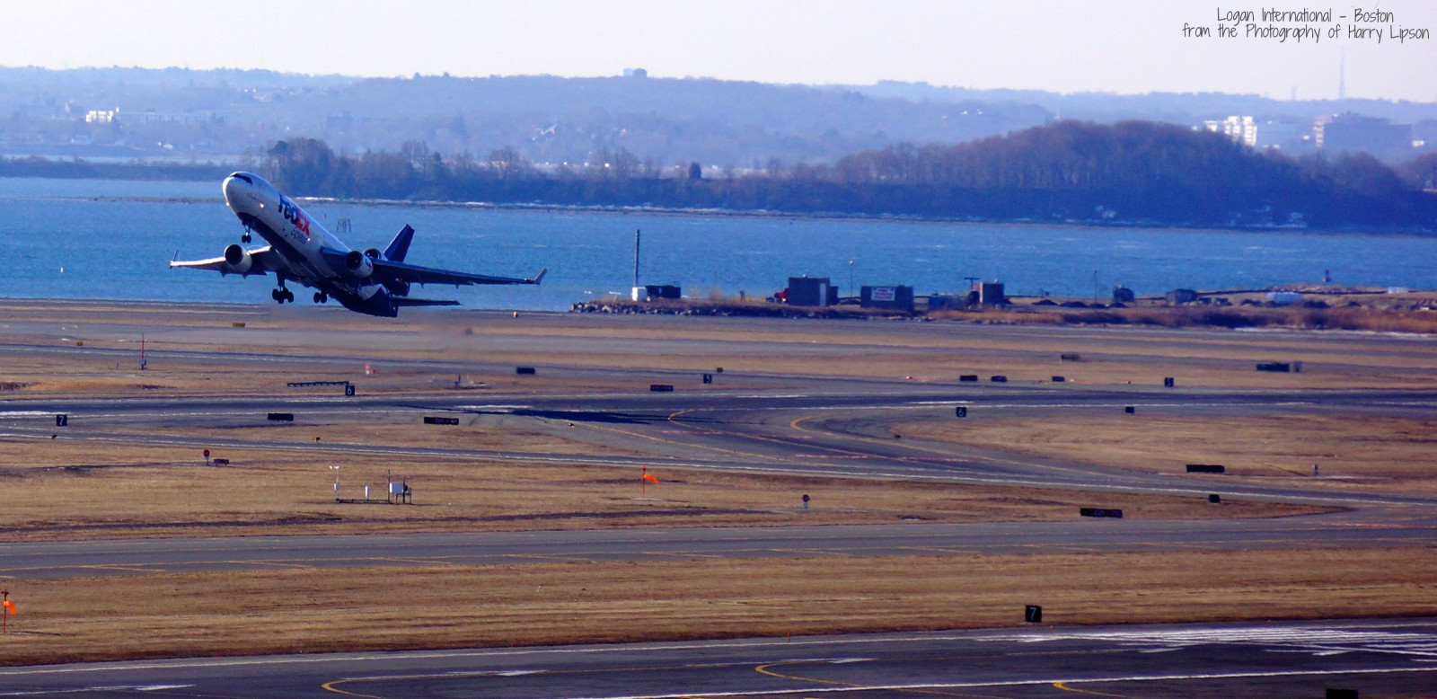 ทะเล, ยานพาหนะ, เครื่องบิน, อากาศยาน, บิน, ท่าเรือ, สนามบิน, Fedex, ขนส่ง, บิน, รันเวย์, บอสตัน, กองทัพอากาศ, เที่ยวบิน, โลแกน, การขึ้นเครื่องบิน, การท่องเที่ยว, ออกเดินทาง, เครื่องบิน, การบิน, เจ็ท, ที่ราบ, สายการบิน, บรรยากาศของโลก, สายการบิน, น้ำเกลือ, harrylipson, harrylipsoniii, thephotographyofharrylipson, harryshotscom, ออกไป, ออกเดินทาง, บอสตันฮาร์เบอร์, loganinternational, รันเวย์, ล้อเลื่อน, loganinternationalboston