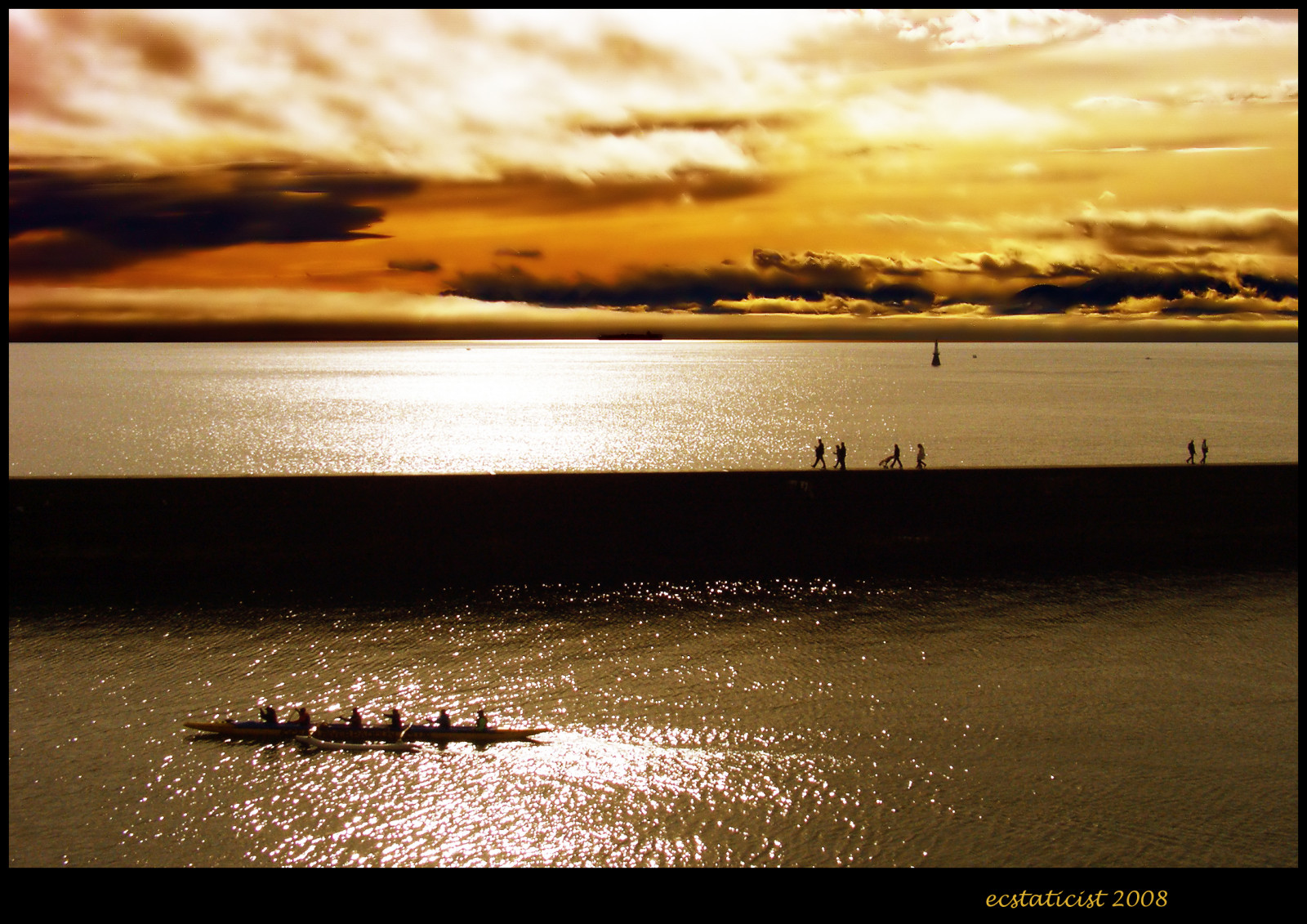 himmel, horisont, vand, hav, berolige, solnedgang, kyst, afspejling, solopgang, Sky, aften, daggry, ocean, skumring, efterglød, sollys, Sol, stock photography, bølge, flod, Fjord
