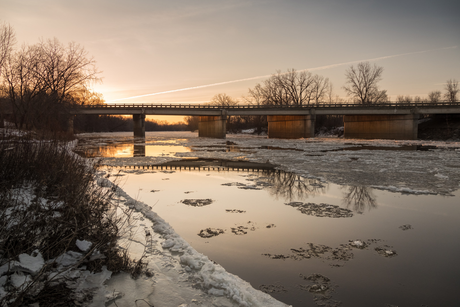 Wallpaper lake, water, reflection, snow, winter, sunrise, ice, cold