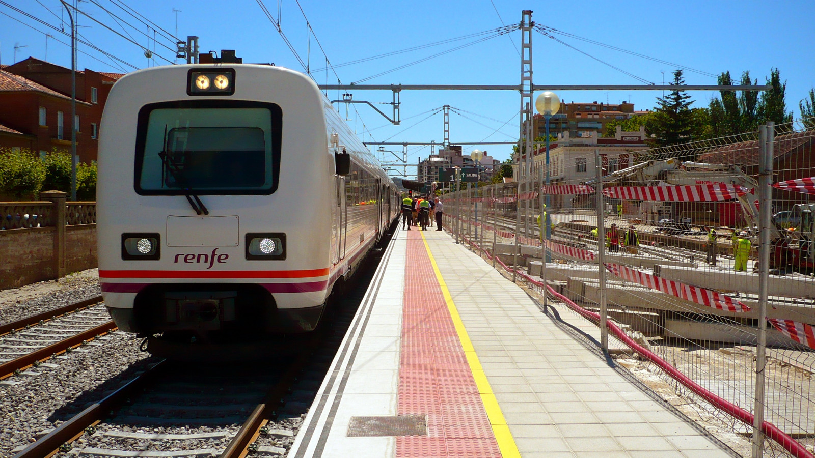 ยานพาหนะ, รถไฟ, สถานีรถไฟ, ขนส่ง, มหานคร, หัวรถจักร, LA, บาป, TRD, การขนส่งด่วน, ติดตาม, y, ชานเมือง, สื่อ, md, Salamanca, ปริมณฑล, ย่านที่อยู่อาศัย, โหมดการขนส่ง, การขนส่งสาธารณะ, Doble, การขนส่งทางรถไฟ, หุ้นรีด, รถราง, แหล่งจ่ายไฟ, Estacion, Palencia, Renfe, distancia, 594, ปฏิรูป, alamedilla, ปฏิรูป