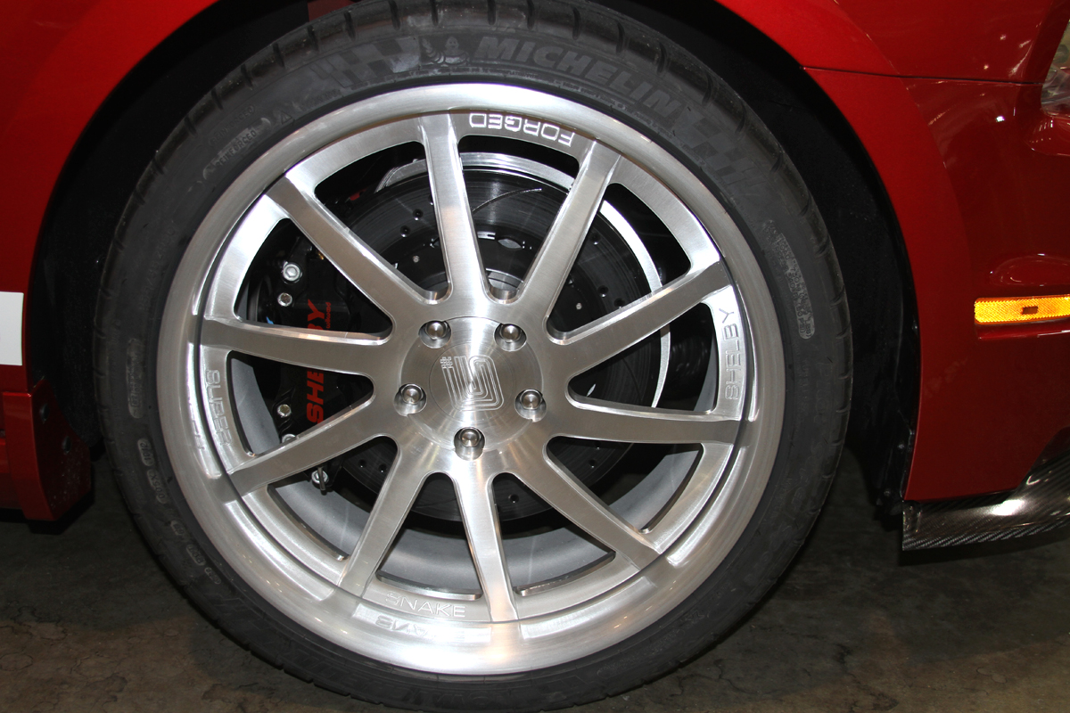 auto, vozidlo, sportovní auto, pneumatika, Shelby, limuzína, 2012, netcarshow, netcar, obrázky vozidel, photo auto, kolo, založené na Ford Mustang GT500, GT500 Super Snake, okraj, superauto, pozemní vozidla, automobilový exteriér, automobil make, luxusní vůz, rodinný vůz, nárazník, automotive pneumatiky, výkonné auto, sportovní sedan, mluvil, kola z lehkých slitin