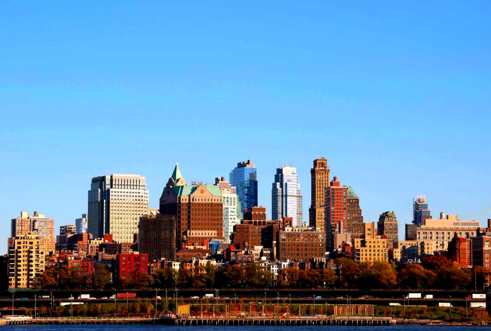 hovedstadsområde, by, skyline, bybilledet, byområde, skyskraber, metropol, milepæl, dagtimerne, himmel, højhus, downtown, bygning, tårn, horisont, ejerlejlighed, aften